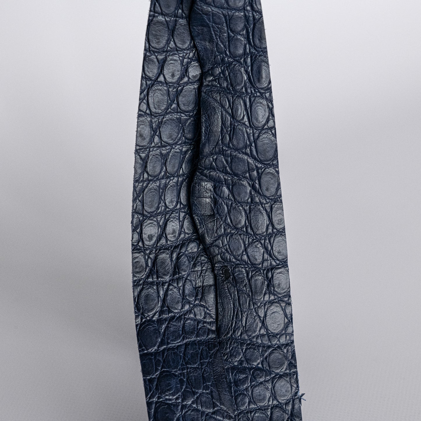 Alligator Navy Blue flanks